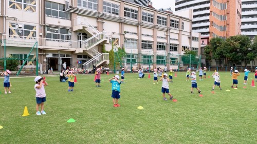 写真:運動会校庭練習(全園児)4