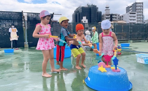 写真:プール納め(全学年)1