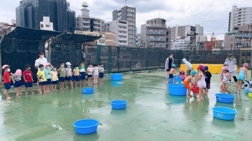 写真:プール納め(全学年)8