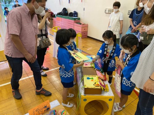 写真:花の木子どもまつり3(年長組)1