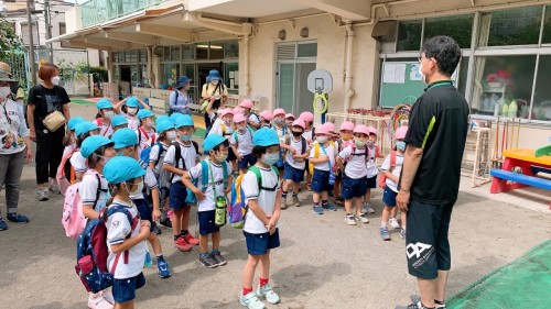 写真:足立区都市農業公園遠足(年中組・年長組)1