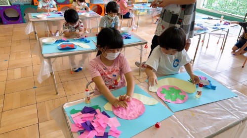 写真:季節を感じる(年長児)1