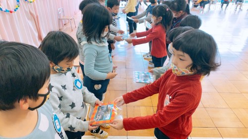 写真:お別れ会(全園児)11