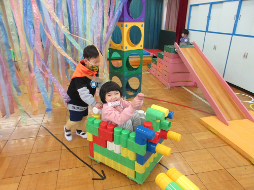 写真:花の木子どもまつり2(全園児)7