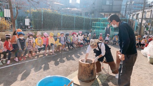 写真:もちつき会(全園児)3