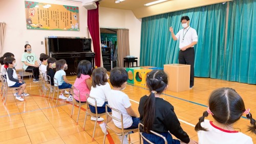 写真:9月誕生会(年中組・年長組)1