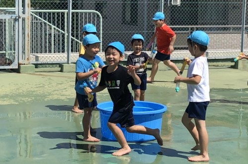 写真:水遊び(年少組・年長組)6