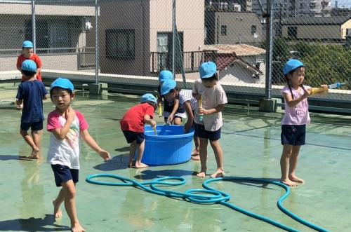 写真:水遊び(年少組・年長組)9