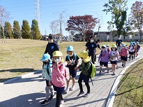 写真:舎人公園遠足1