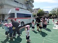 写真:小学校へお散歩3