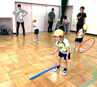 写真:2019年6月8日　年中組　体幹を鍛える1