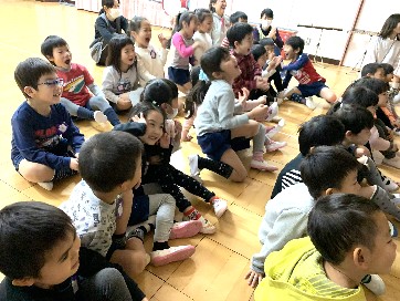 写真:「にっぽりのふくをつくろう！」上映会4