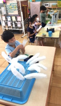 写真:夏の子ども祭り商品準備2