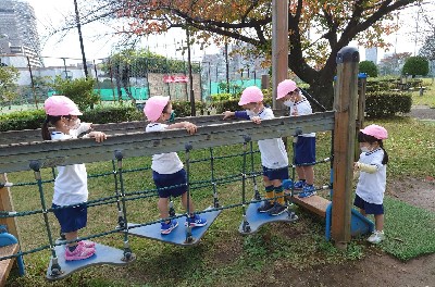 写真:自然公園遠足1