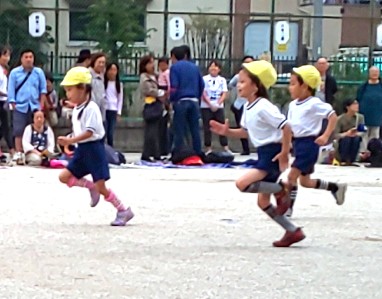 写真:年中組　かけっこ