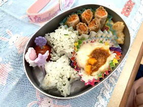 写真:おいしそうなお弁当1