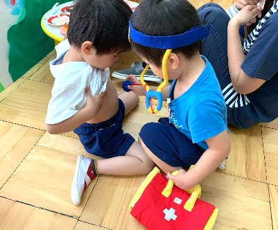 写真:友達との関わりを増やす子どもたち1