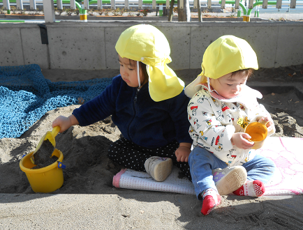 写真:ひよこ組の子どもたち2