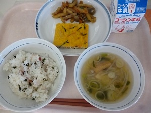 写真:2月25日の給食