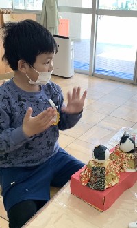 写真:2月21日　4歳たんぽぽ組／雛人形制作2