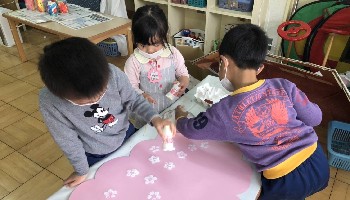 写真:3月16日　3歳もも組2