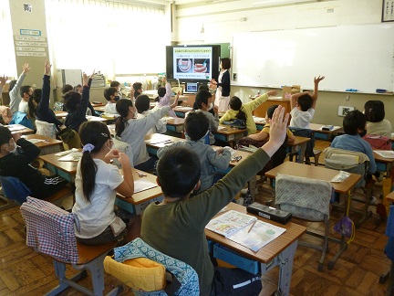 写真:歯・口の健康づくりの授業1