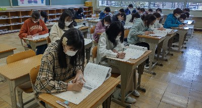 写真:試験会場の様子2