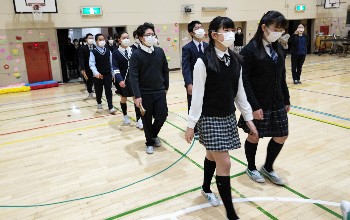 写真:6年生を送る会1