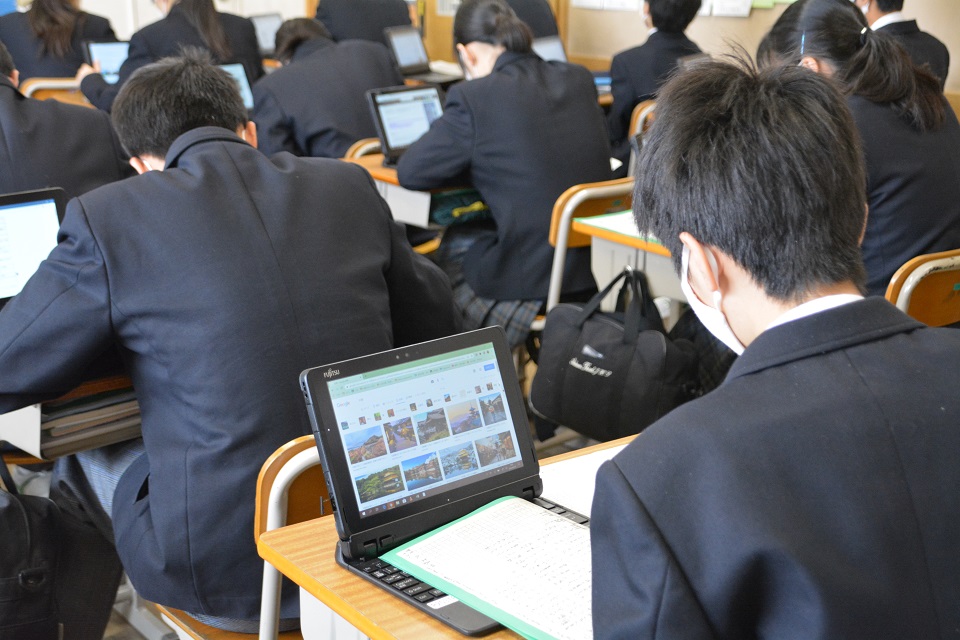 写真:2年　修学旅行事前学習開始4