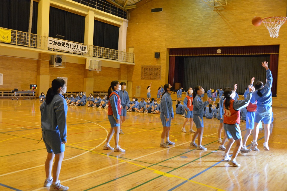 写真:3年　球技大会1