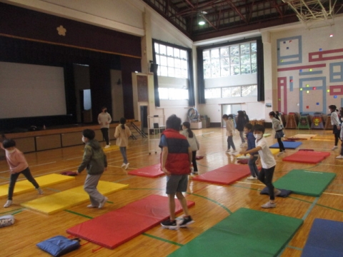 写真:運動の指導