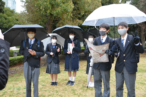 写真:1年　校外学習21