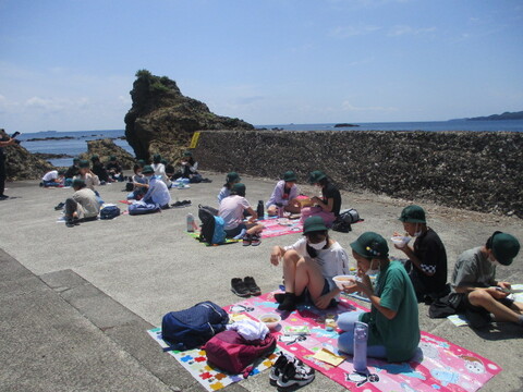 恵比寿島で漁師汁の昼ご飯の写真