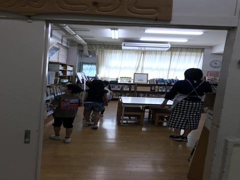 学校探検1