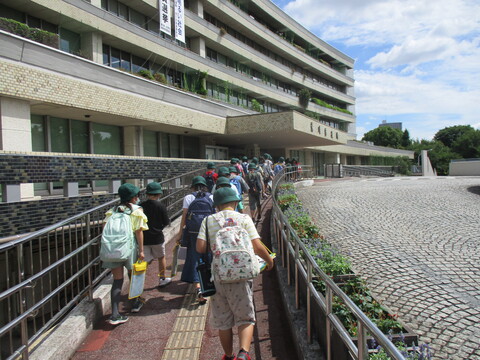 社会科見学の様子