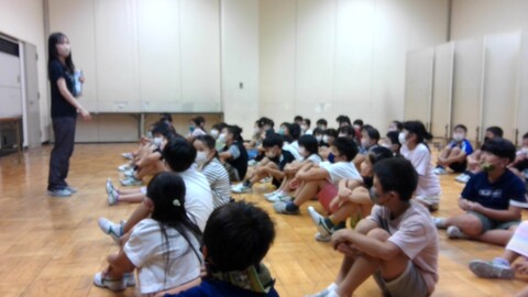 学年集会をし、学年開きをしました。夏休みの思い出を楽しそうに話してくれました。