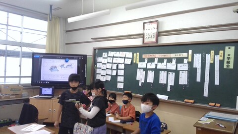 学級会の様子です。