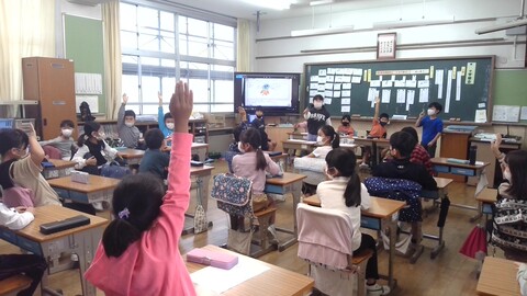 学級会の様子です。