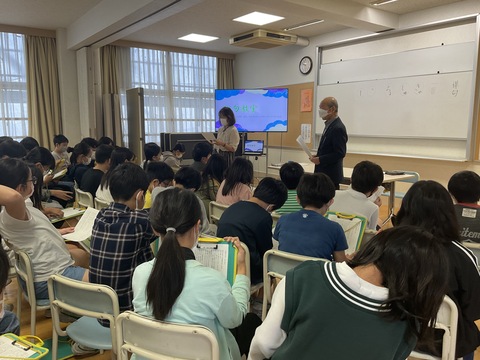 講師の先生に来ていただきました。