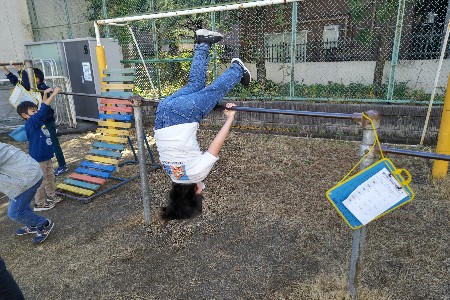 06