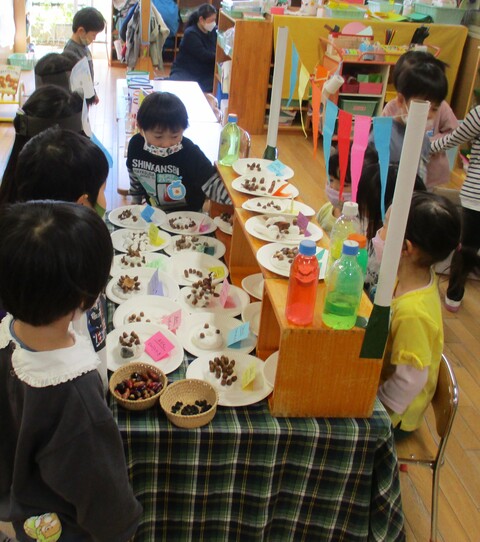 どんぐりケーキ屋さん