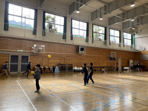 体育館遊びの様子です。