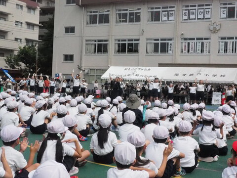 白組　応援団