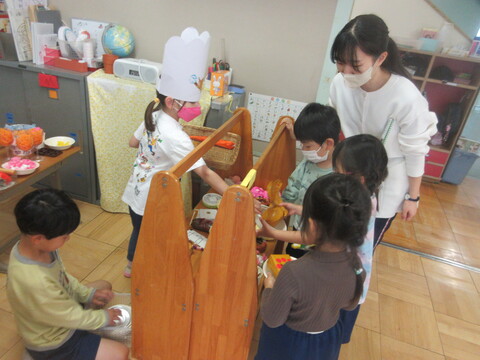 パン屋さんごっこ