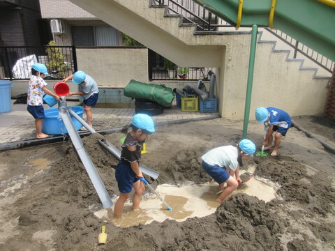 砂場遊び