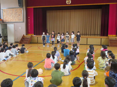 1・2年学校探検