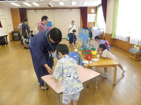 園長先生もお店屋さんをする
