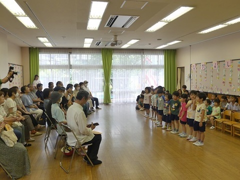 なかよし会集会をしているところ