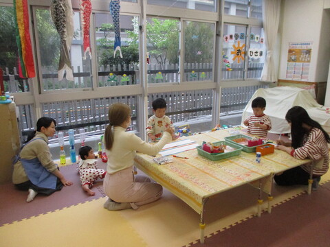 作品を作っているところです。