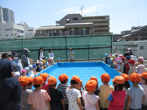 プール開き